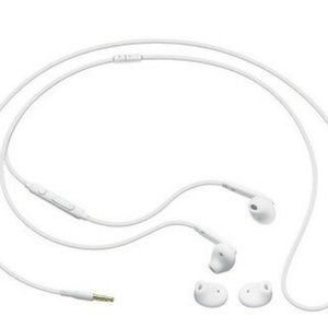 Samsung earbuds new in box